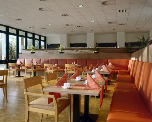 קרפן Overnight Tagungshotel Im Abz מראה חיצוני תמונה